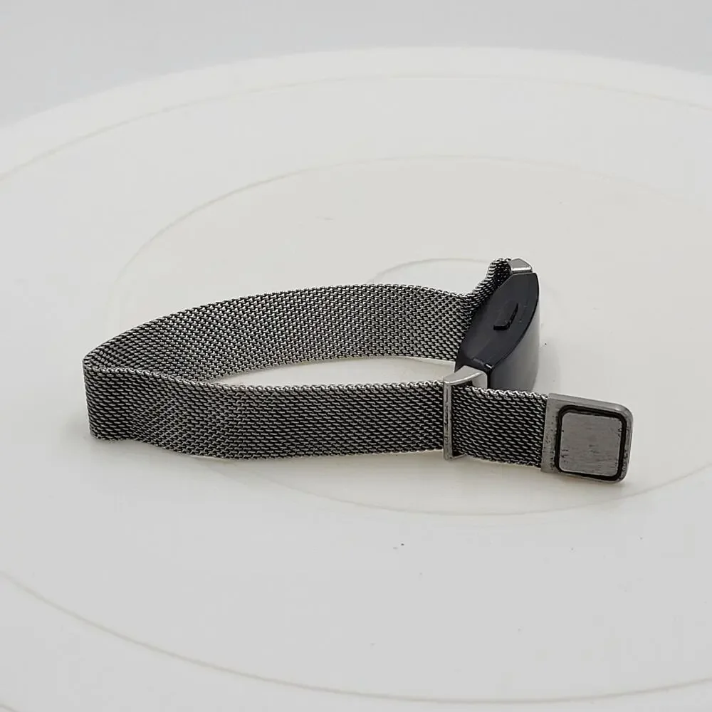 FitBit Fitness Activity Tracker Black Metal Bands Magnetic Lock‎ with Charger